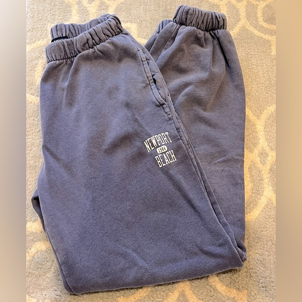 Brandy Melville Newport Beach Sweatpants